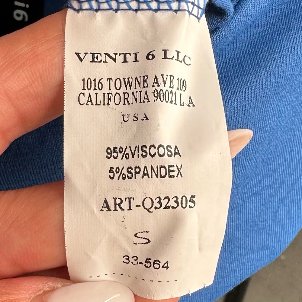 ⸻

NWT Bright Blue Bodysuit – Sizes S, M, L in - Picture 4 of 7